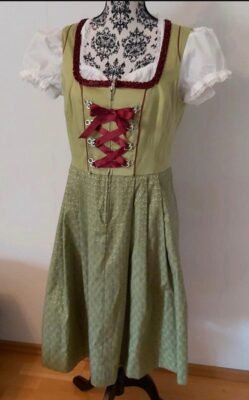 Dirndl mit Schürze von Sir Oliver, Gr.44
